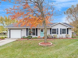 238 Oak St, Millersburg, IN 46543