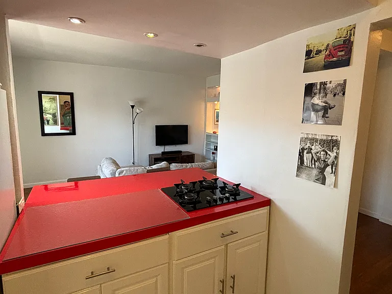 7424 Byron Ave #9B — Photo 30