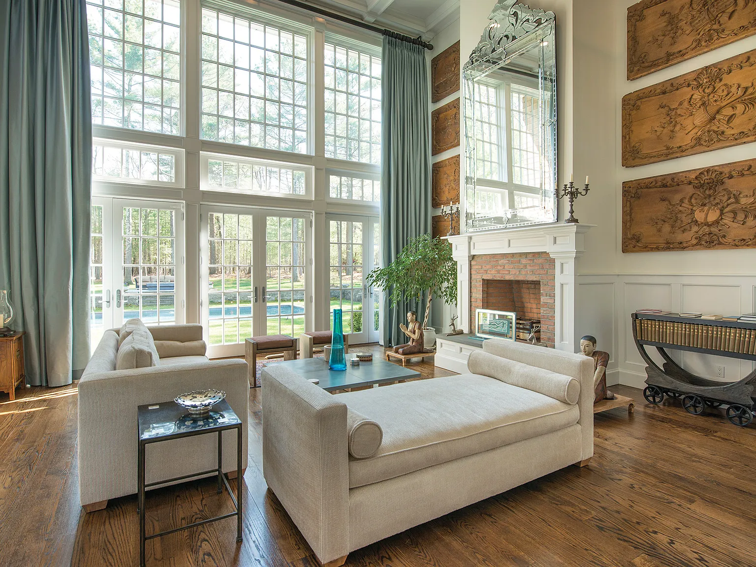 8 bed, 8.5 bath, 9000 sqft, $99,000 — Photo 3