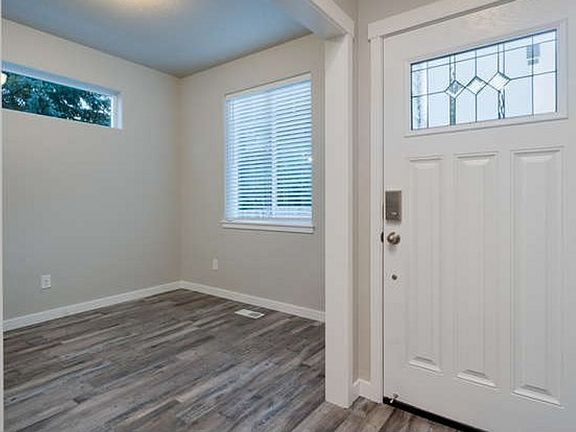2nd image of 4910 NE 65th Ct