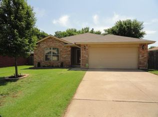 404 Blue Spruce Dr, Oklahoma City, OK 73130
