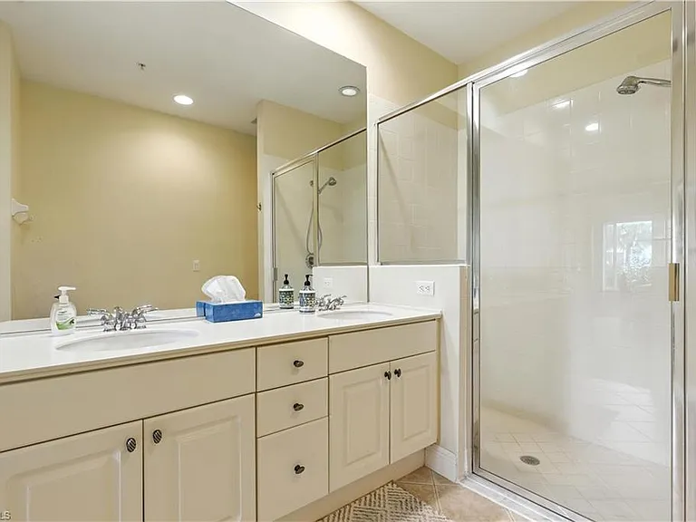 1415 Sweetwater Cv #104 — Photo 11