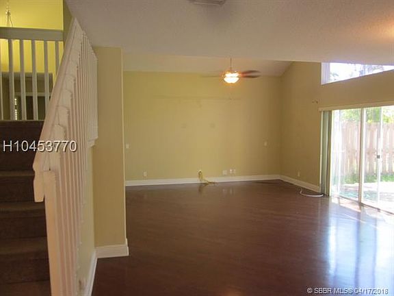 4th image of 3812 SW 53rd Ct