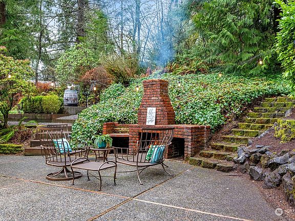 3rd image of 6702 Silver Springs Drive NW