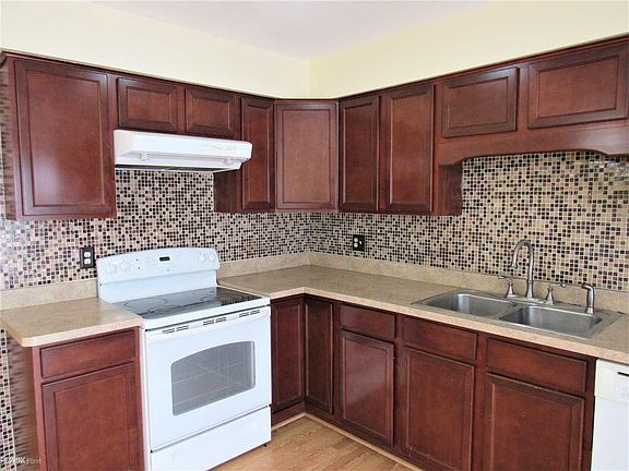 5th image of 38108 Lordstown Dr