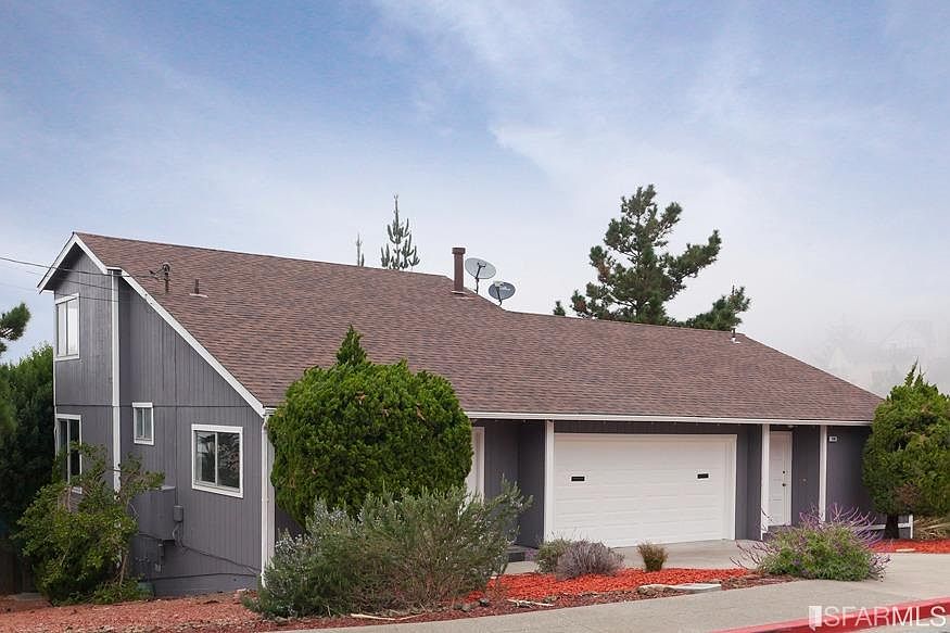 1st image of 480 Norfolk Dr