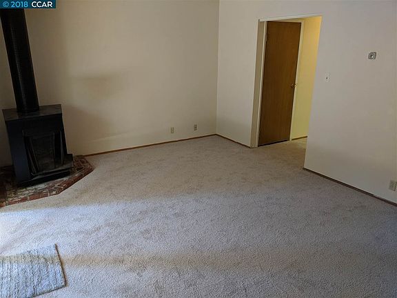 5th image of 1060 Bancroft Rd