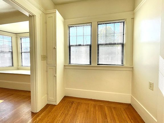 3rd image of 156 Parnassus Ave #2