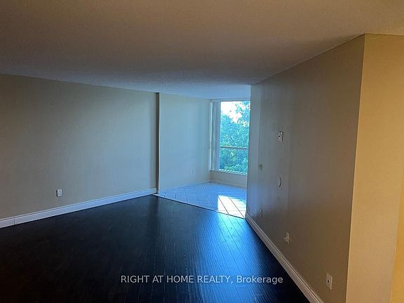 2nd image of 5 Rowntree Rd #409