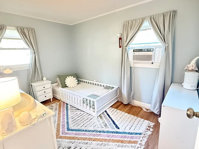 151 Essex Ave — Photo 10