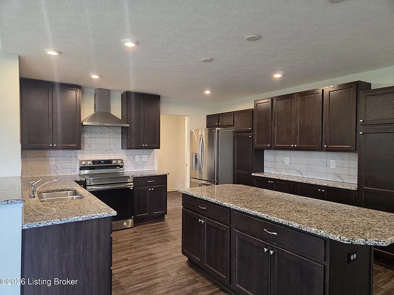 108 Strawberry Field Dr — Photo 11