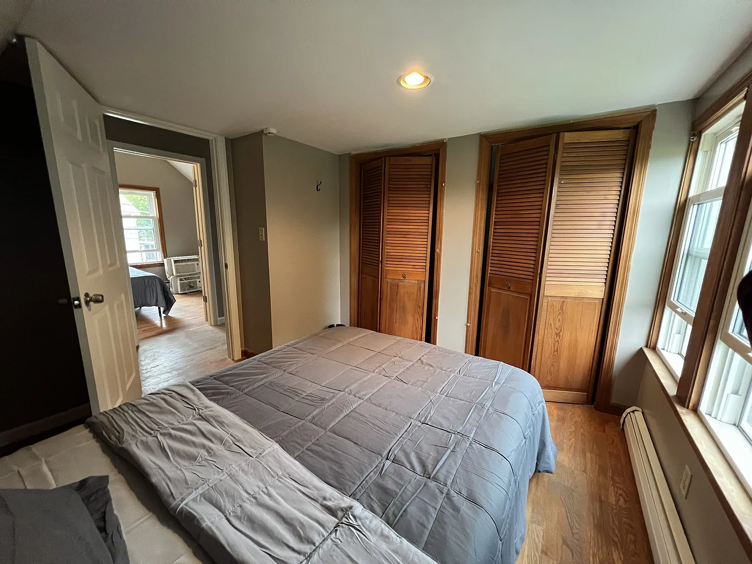 2 bed, 900 sqft, $3,499 — Photo 3