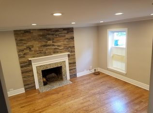 202 Green Bay Rd, Glencoe, IL 60022