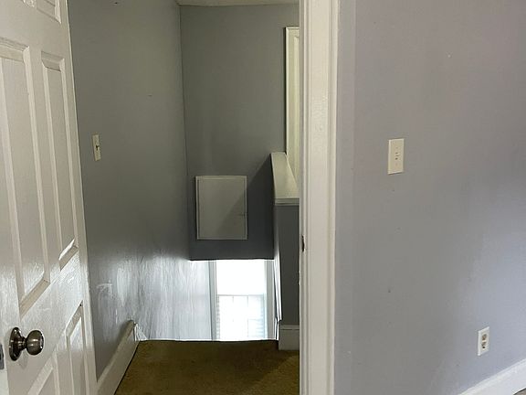 4th image of 614 North St #A