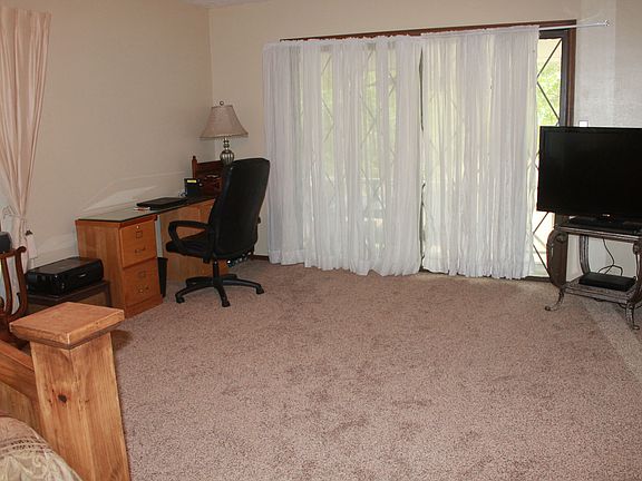 BRAND NEW CARPET in MB