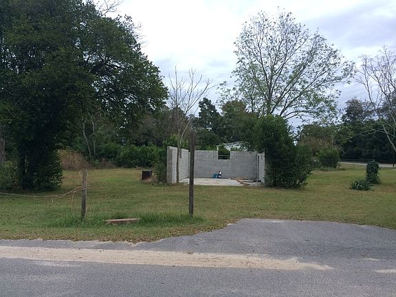 3rd image of 203 Clearmont Dr