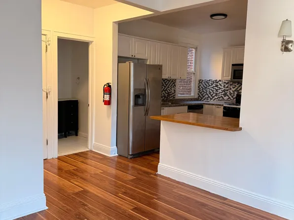 432 Palisade Avenue image 2 of 7