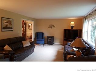 151 Deborah Dr, Coventry, CT 06238