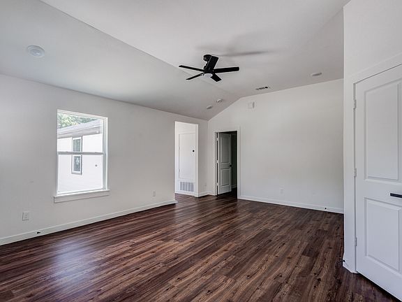 2nd image of 4307 Copeland Ave