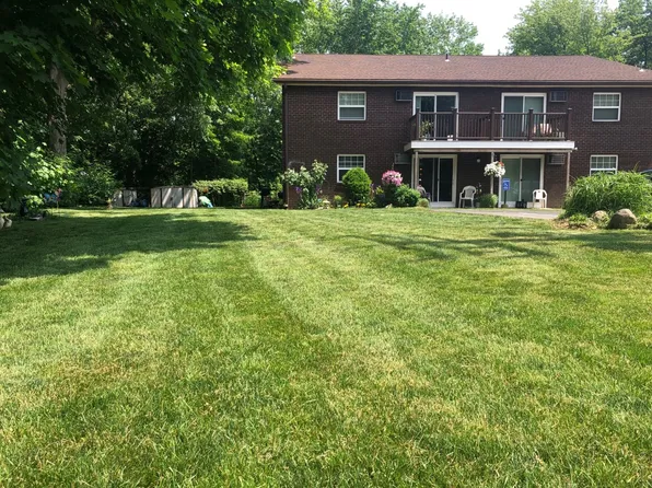 Notre Dame Apartments, 25-27 Collins St #B-8, Westfield, MA 01085