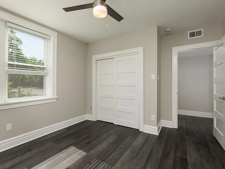 7505 Pershing Ave #2E — Photo 2