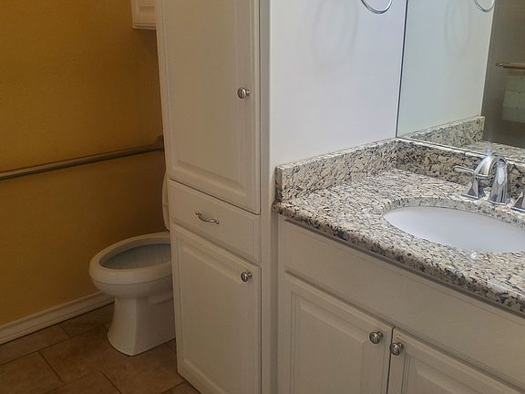 3rd image of 503 N McCoy Blvd