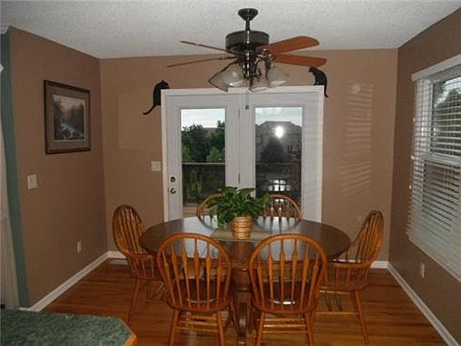 5th image of 1008 NE Scenic Cir