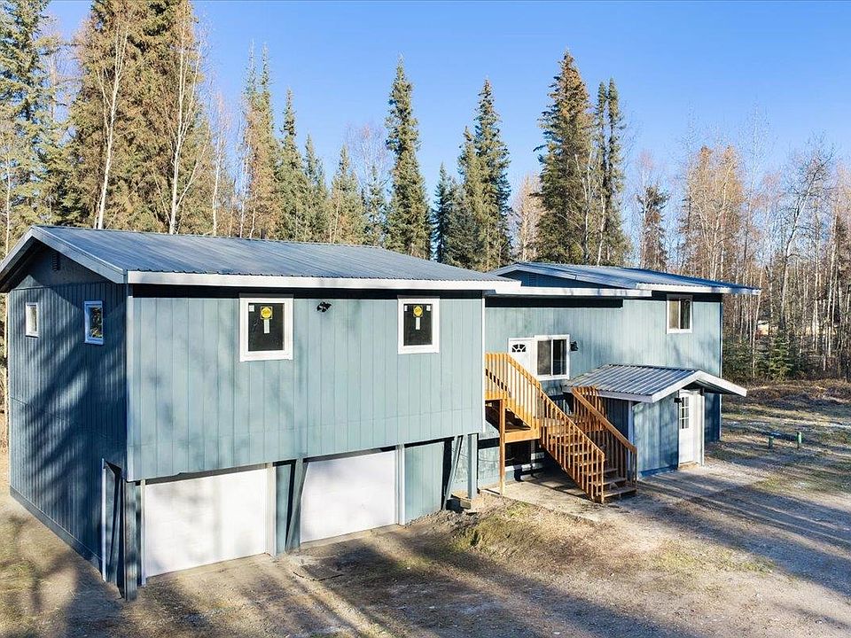 1st image of 3876 Lyle Ave