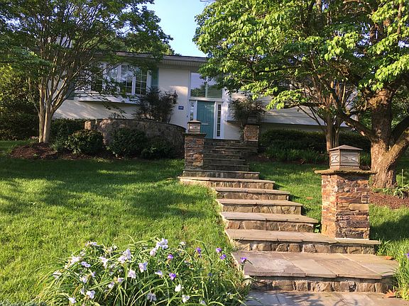 2nd image of 6195 Hardy Dr