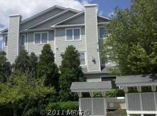 12916 Fair Briar Ln, Fairfax, VA