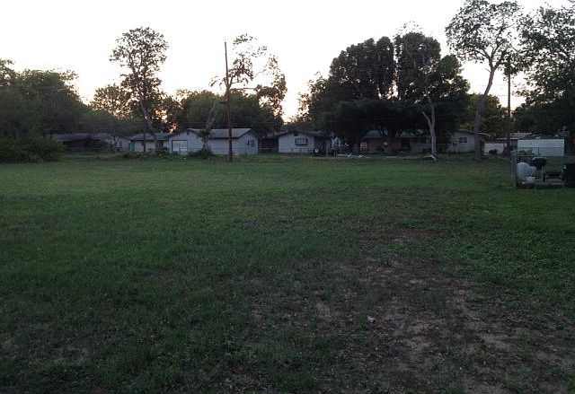1st image of 209 1/2 Aviation Ave