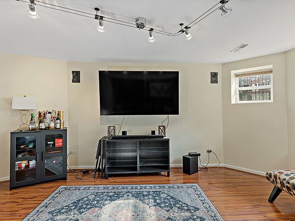 5th image of 4519 S Calumet Ave #G