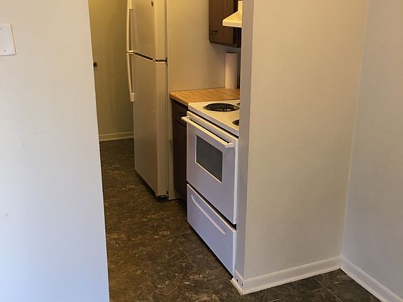 3rd image of 37 Nippersink Blvd #2-C
