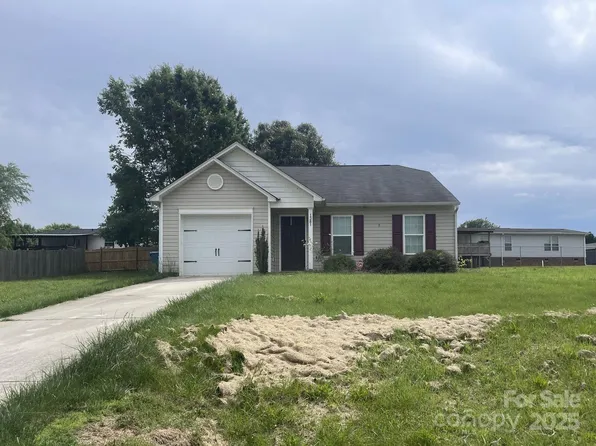 1381 Steven Dr, Salisbury, NC 28147