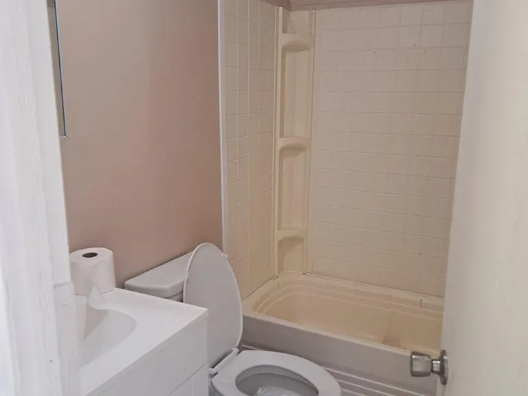 5100 NW Gainesville Rd #13 — Photo 10
