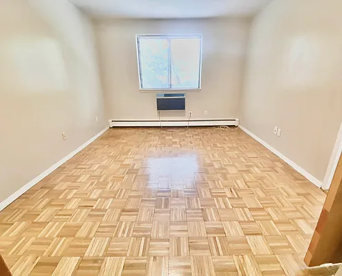 Rented by Papp Realty | media 16