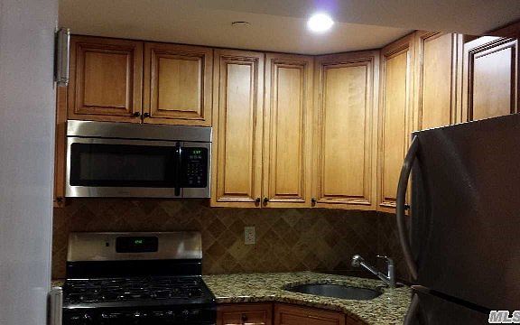 3rd image of 17012 Highland Ave APT 504