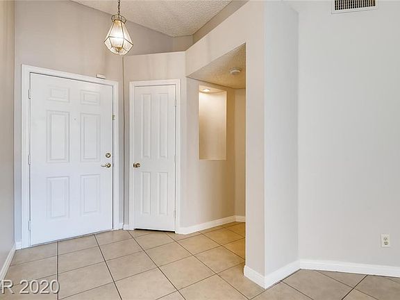 4th image of 6716 Silvery Ave