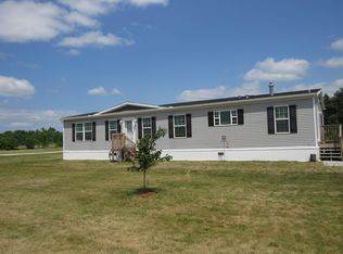 20 Maizefield Dr, Highgate, VT 05459