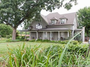 20 S Hill Ave, Fayetteville, AR 72701