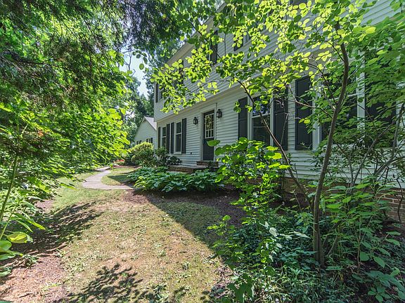 2nd image of 1271 Fawnwood Dr