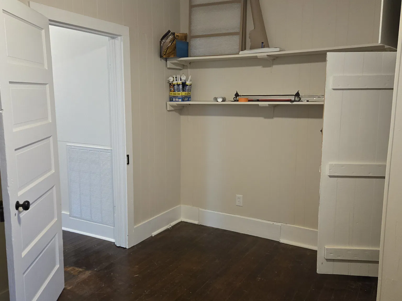 3 bed, 1100 sqft, $1,500 — Photo 2