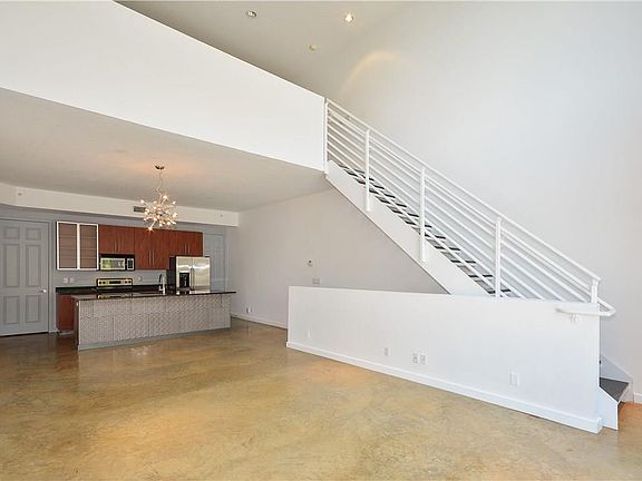 4th image of 2746 NE 8 Avenue #2746