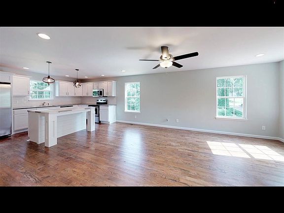 4th image of 2544 Carroll Ave SE #164