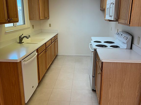 5th image of 1289 Berggren Way
