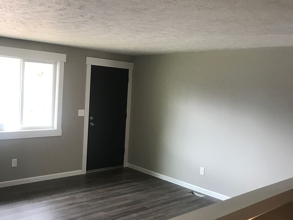 1st image of 1626 W Grace Ave
