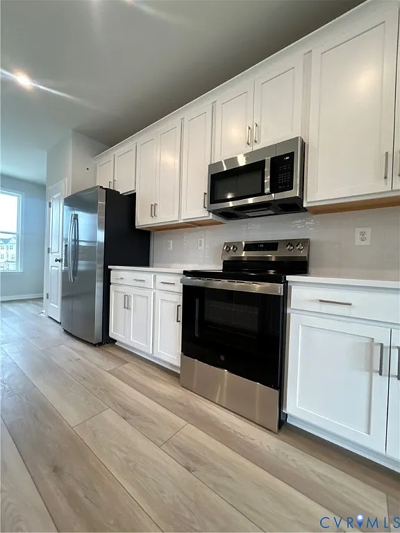 3 bed, 4.0 bath, 2061 sqft, $2,750 — Photo 3