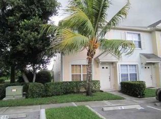 16651 Hemingway Dr, Weston, FL 33326