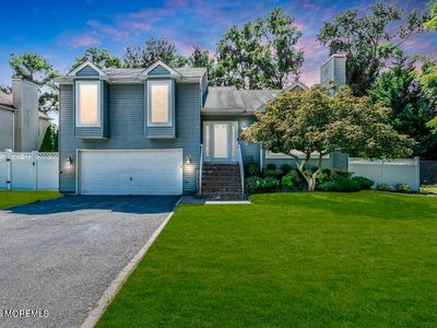 8 Marc Drive, Howell, NJ, 07731