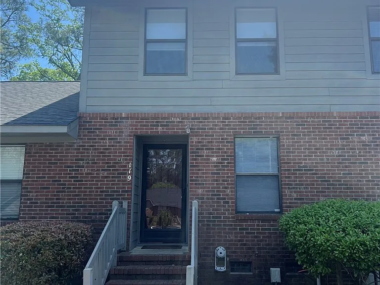 119 Villa Dr — Photo 1